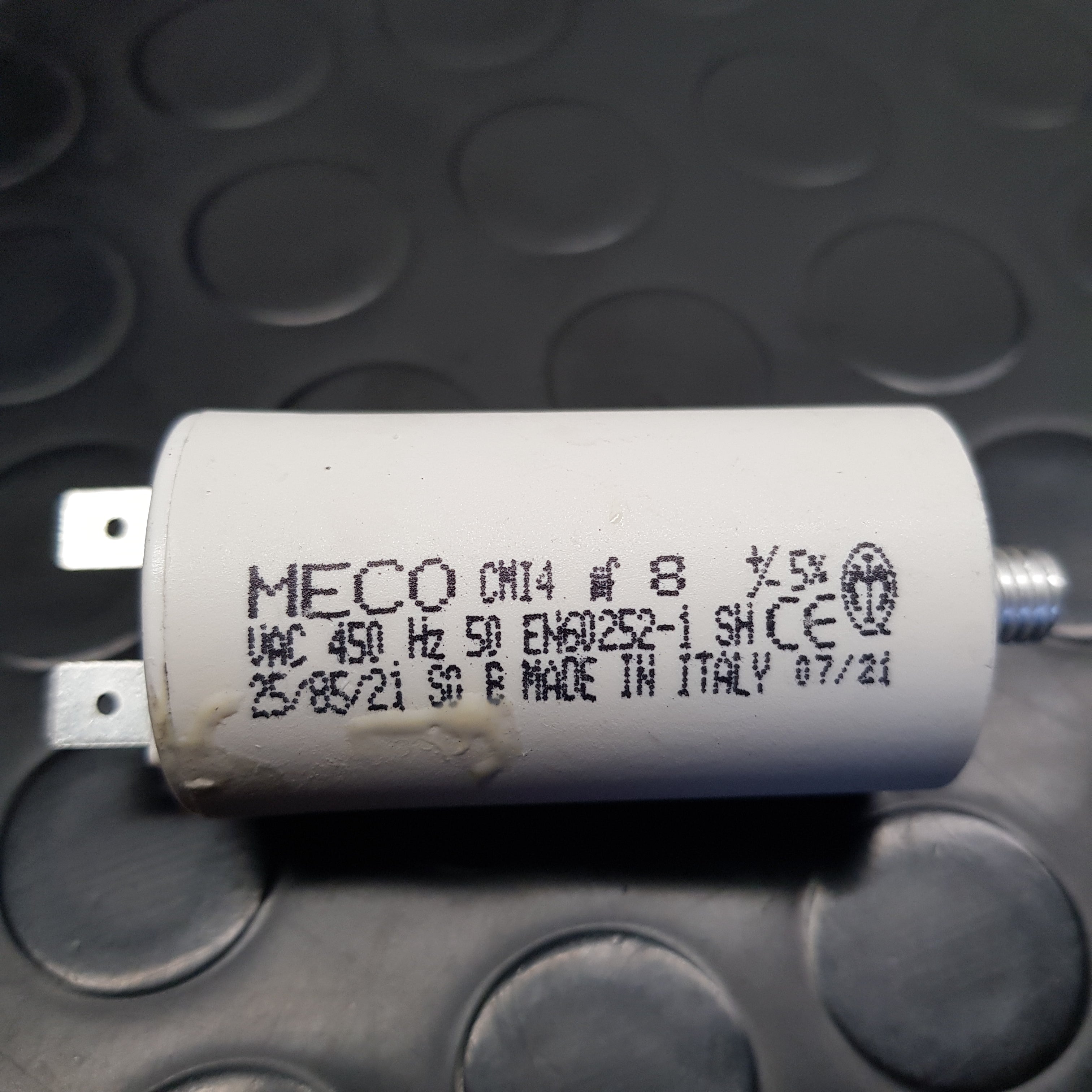 Condensatore 8mf per motore P35, P40 230v affettatrice Rgv RGV
